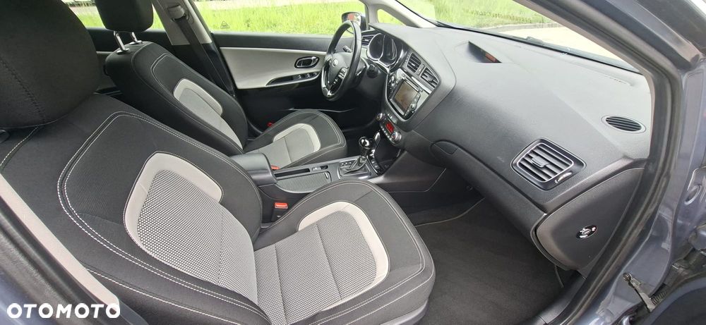 Kia Ceed 1.6 GDI L DCT - 8