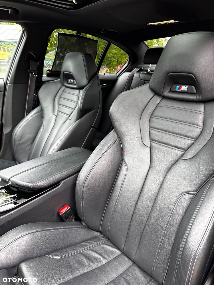 BMW Seria 5 545e xDrive M Sport Edition - 11