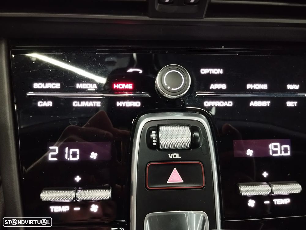 Porsche Cayenne Coupé E-Hybrid - 44