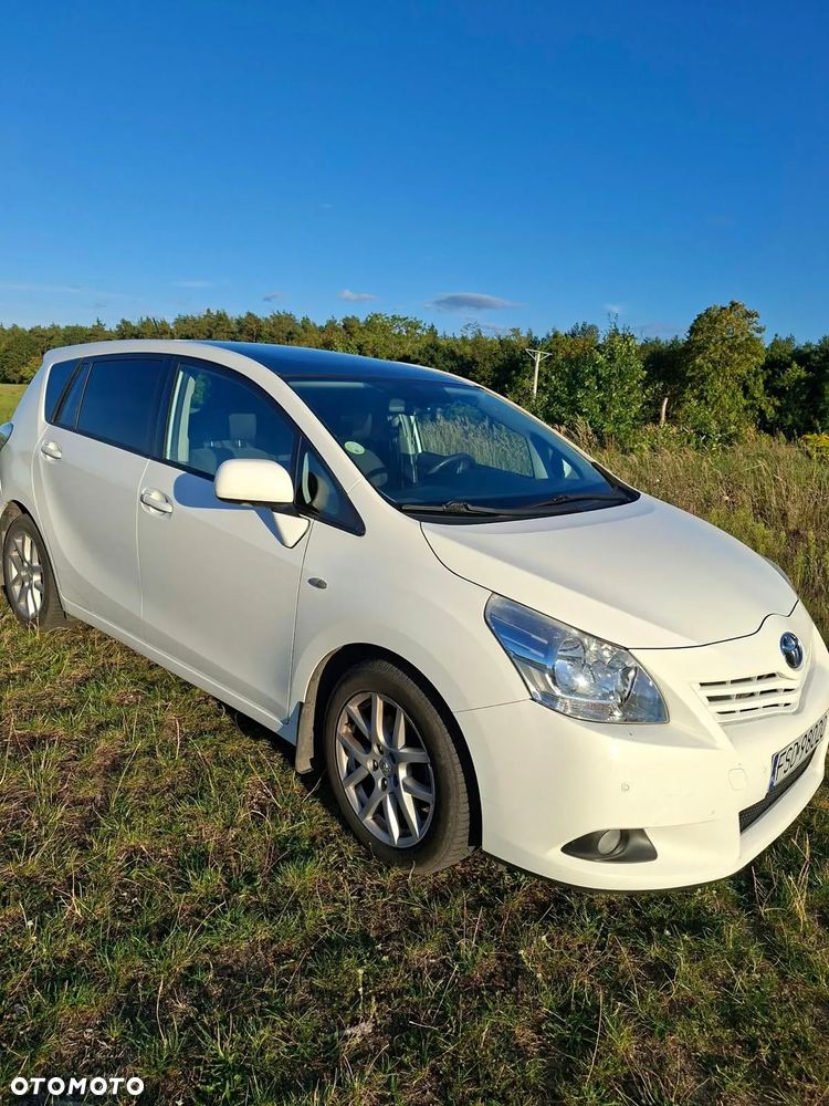 Toyota Verso 2.0 D-4D Sol - 2