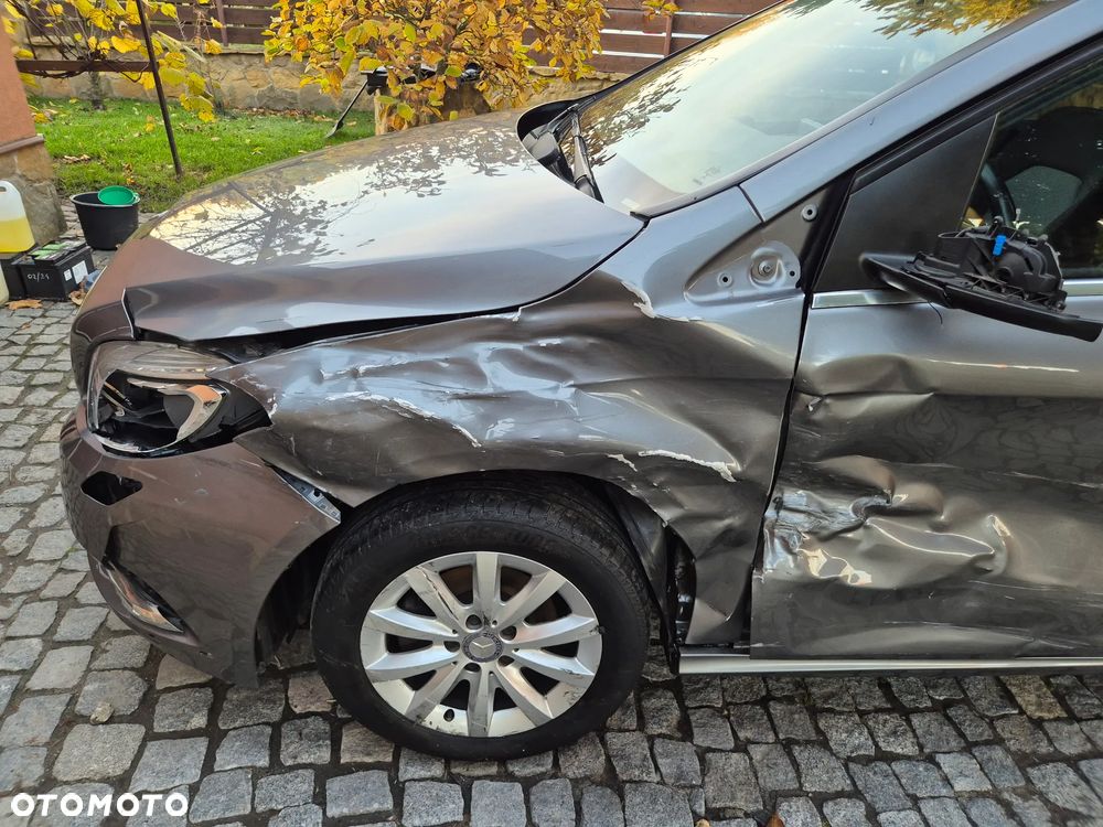 Mercedes-Benz Klasa B 180 d 7G-DCT Edition - 27