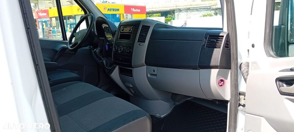 Mercedes-Benz Sprinter - 6
