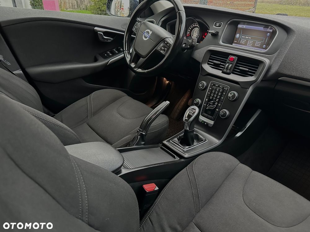 Volvo V40 D2 Kinetic - 15