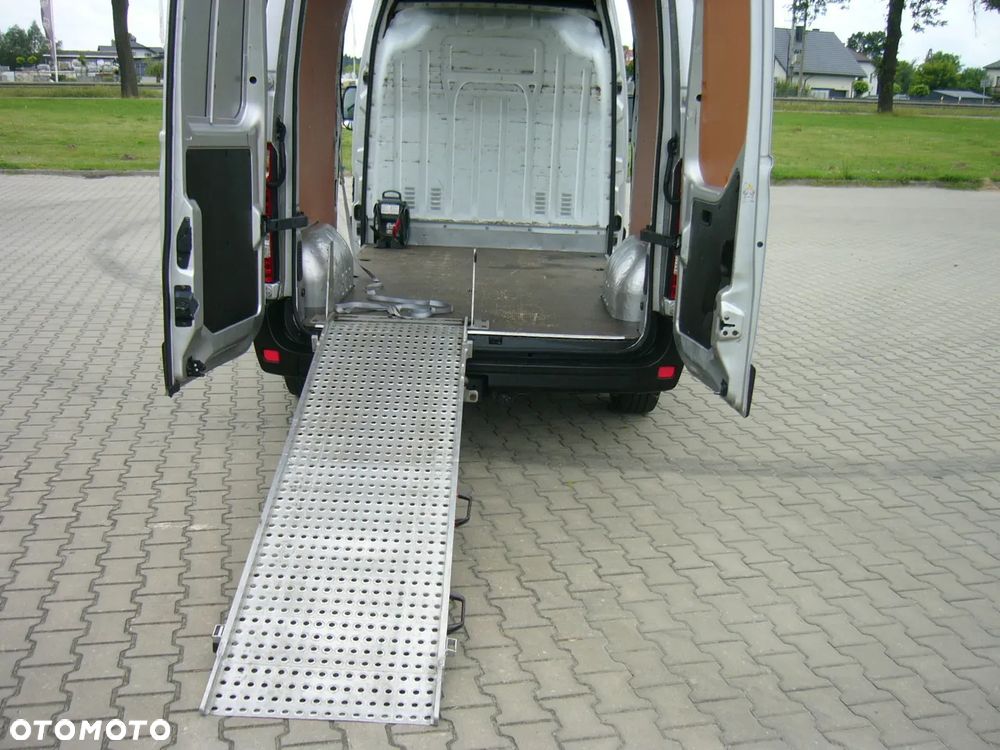 Renault Master 3 L2H2 2.3 dci 125 Ps - 8