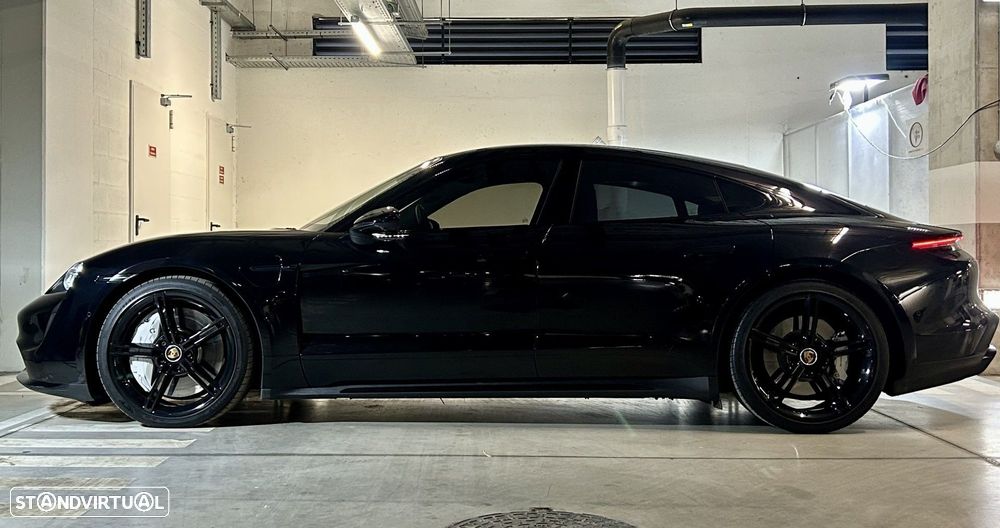 Porsche Taycan Turbo - 21