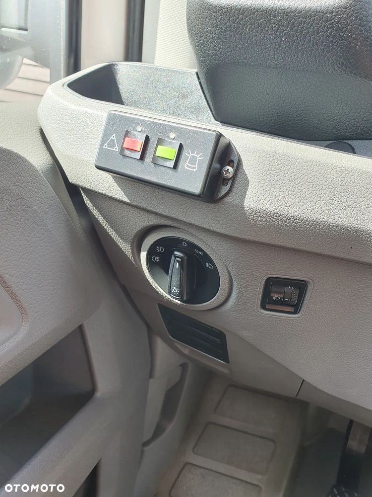 Volkswagen CRAFTER - 23