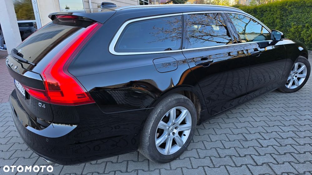 Volvo V90 D4 Geartronic Momentum - 16