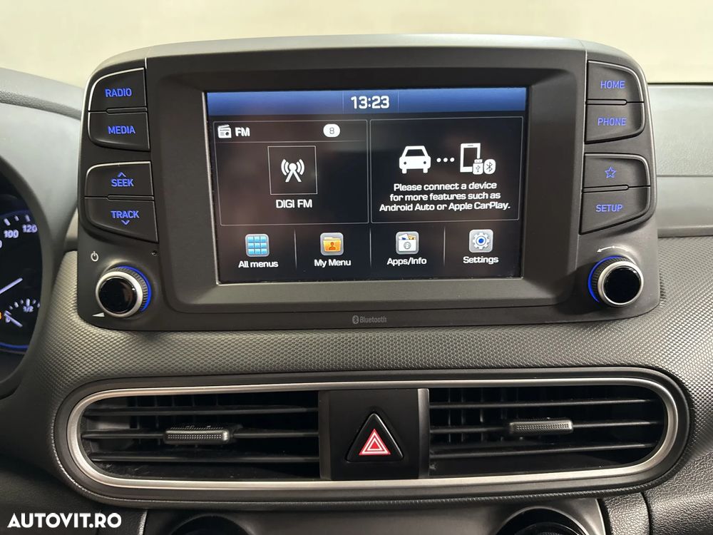 Hyundai KONA - 21