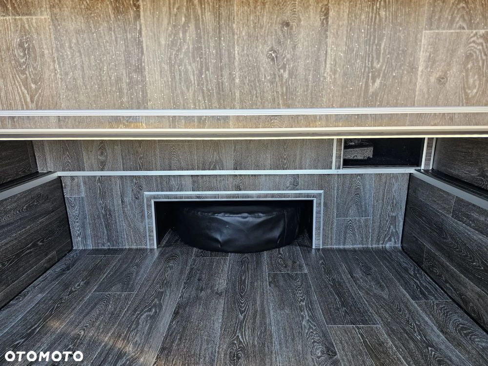 Mercedes-Benz Sprinter 519 - 5