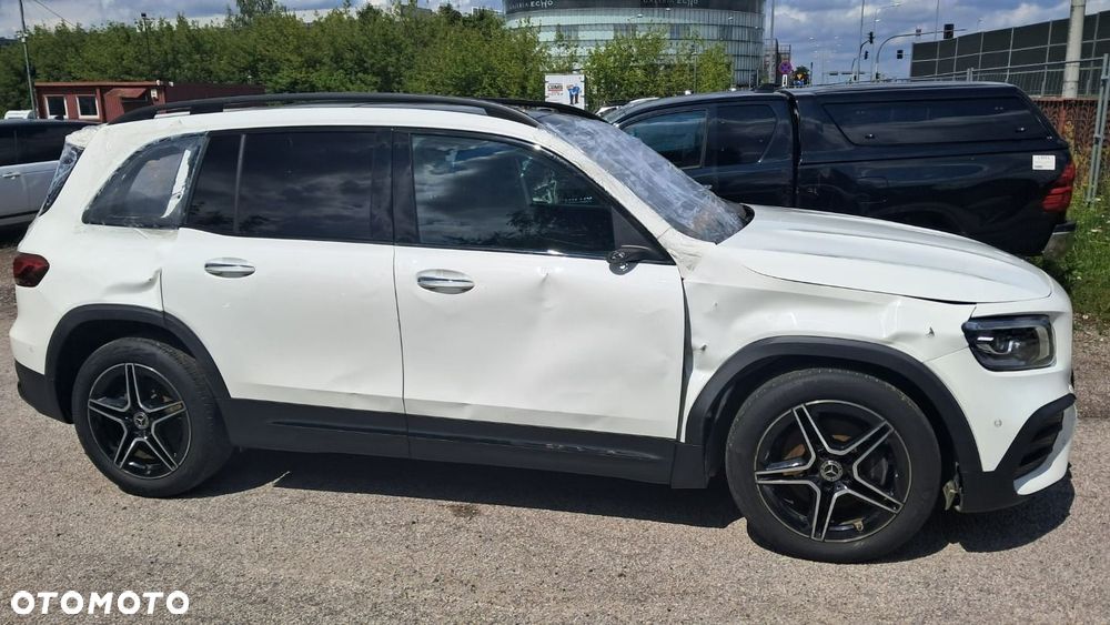 Mercedes-Benz GLB - 6