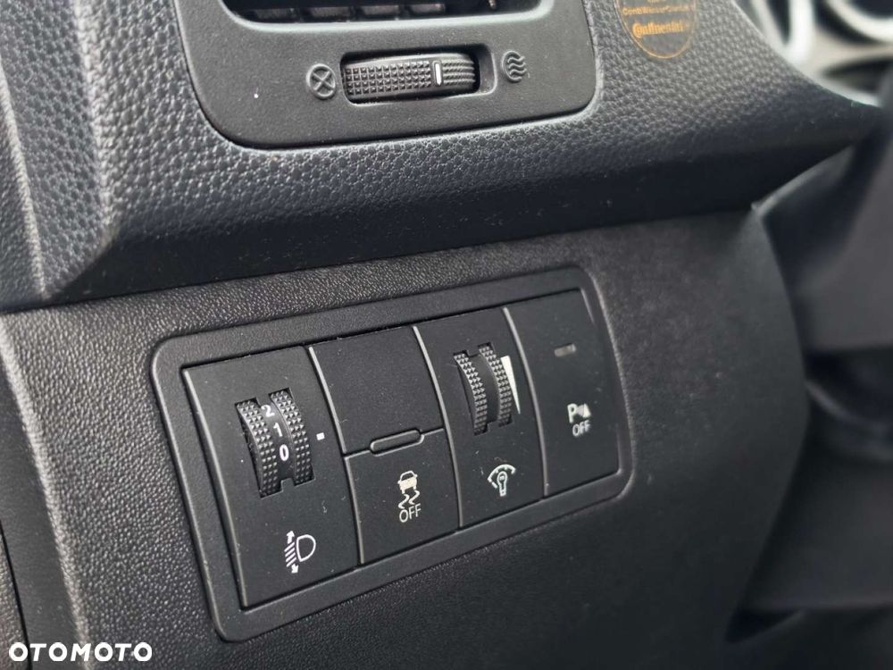 Kia Venga - 21