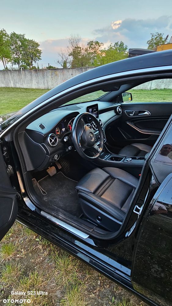 Mercedes-Benz CLA 250 7G-DCT AMG Line - 8