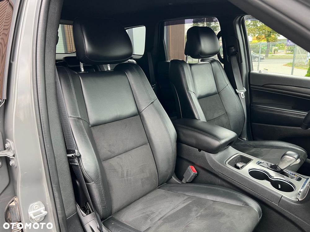 Jeep Grand Cherokee - 17