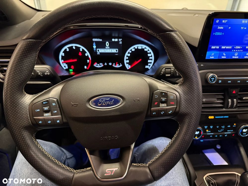 Ford Focus 2.3 EcoBoost S&S ST Edition - 12