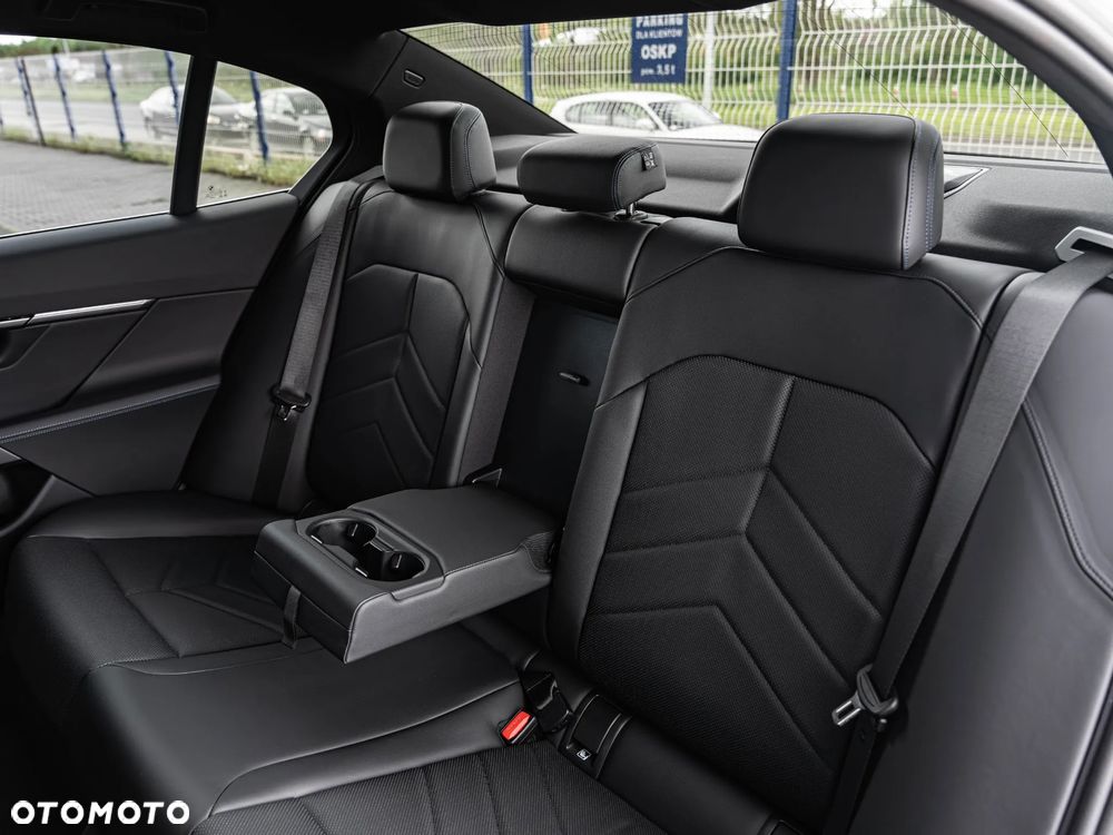BMW Seria 5 520d xDrive - 27