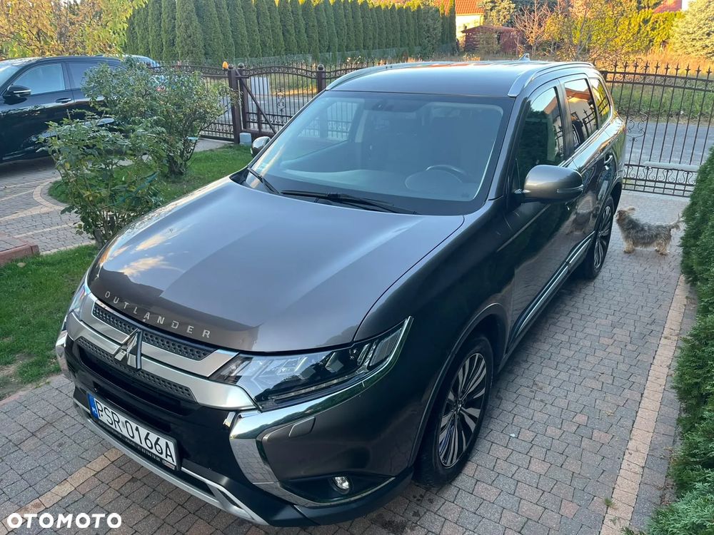Mitsubishi Outlander - 15