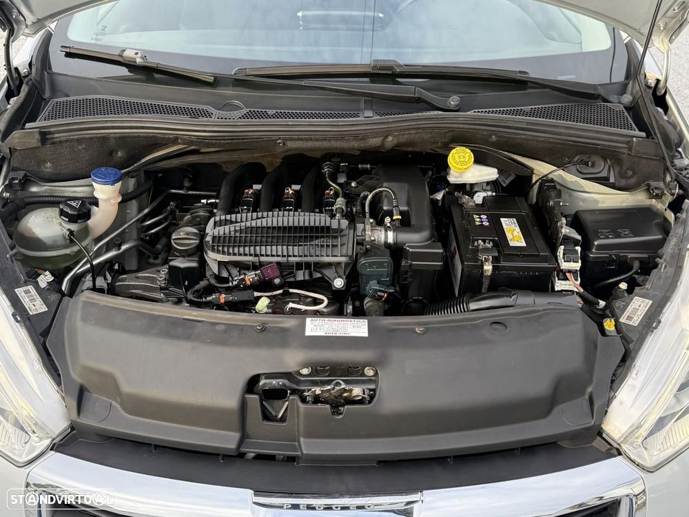 Peugeot 208 1.2 PureTech Style - 32