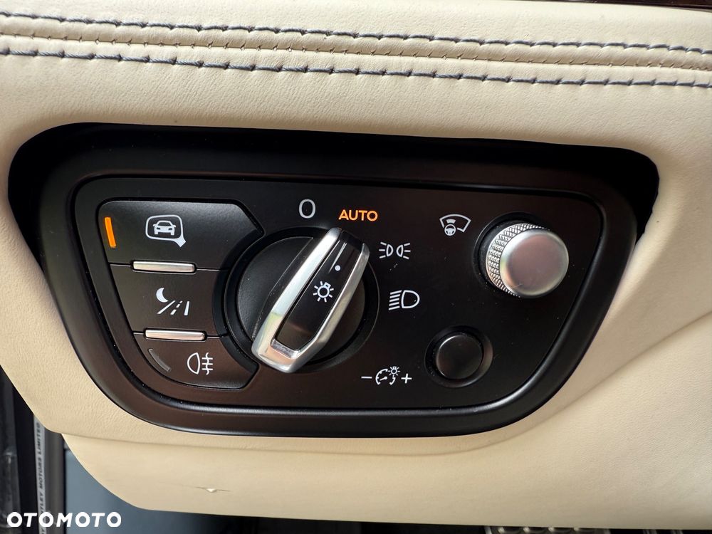 Bentley Bentayga W12 - 24