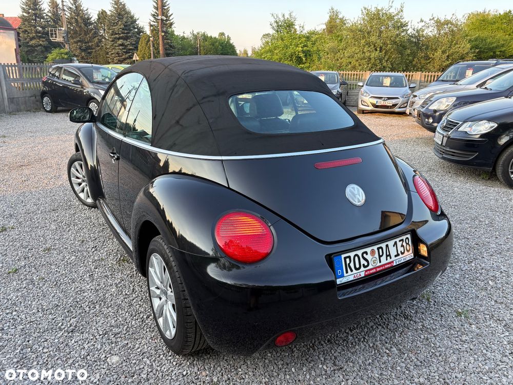 Volkswagen New Beetle - 14