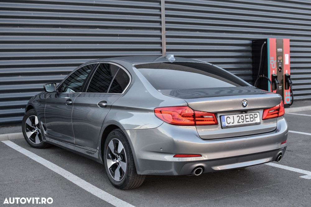 BMW Seria 5 520d xDrive AT - 6