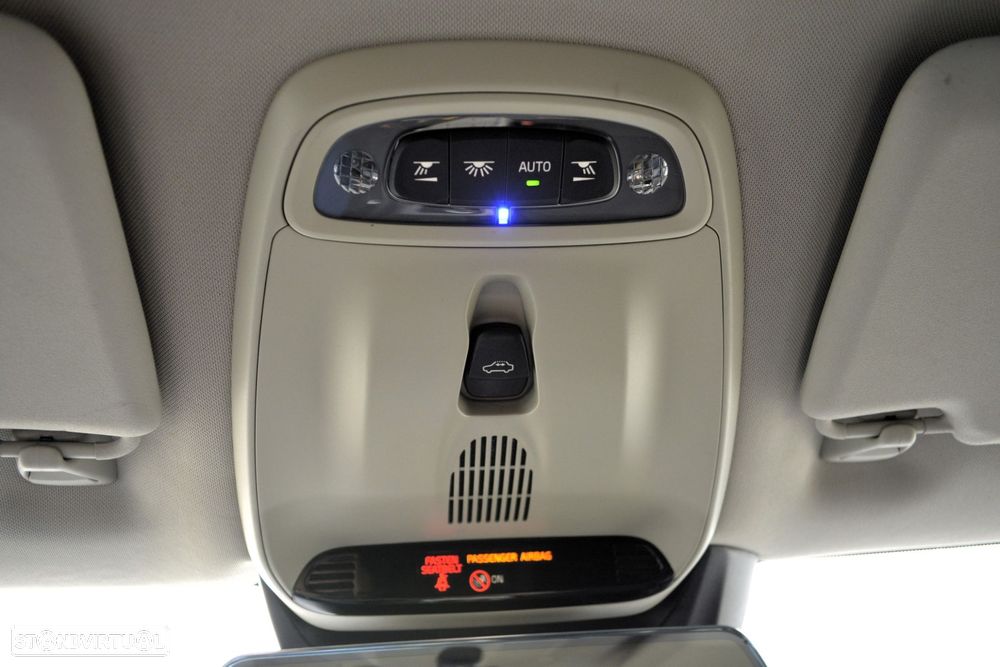 Volvo V40 1.6 D2 Momentum Eco - 55