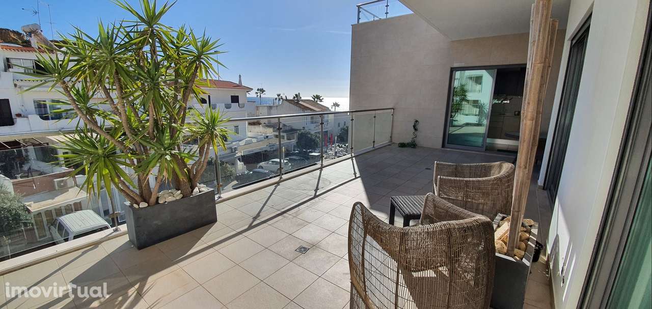 Apartamento com varanda na praia - Grande imagem: 3/28