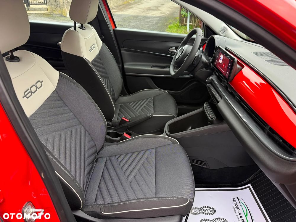 Fiat 600 HYBRID 125 Jahre Edition - 18