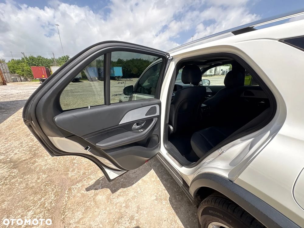 Mercedes-Benz GLE - 20