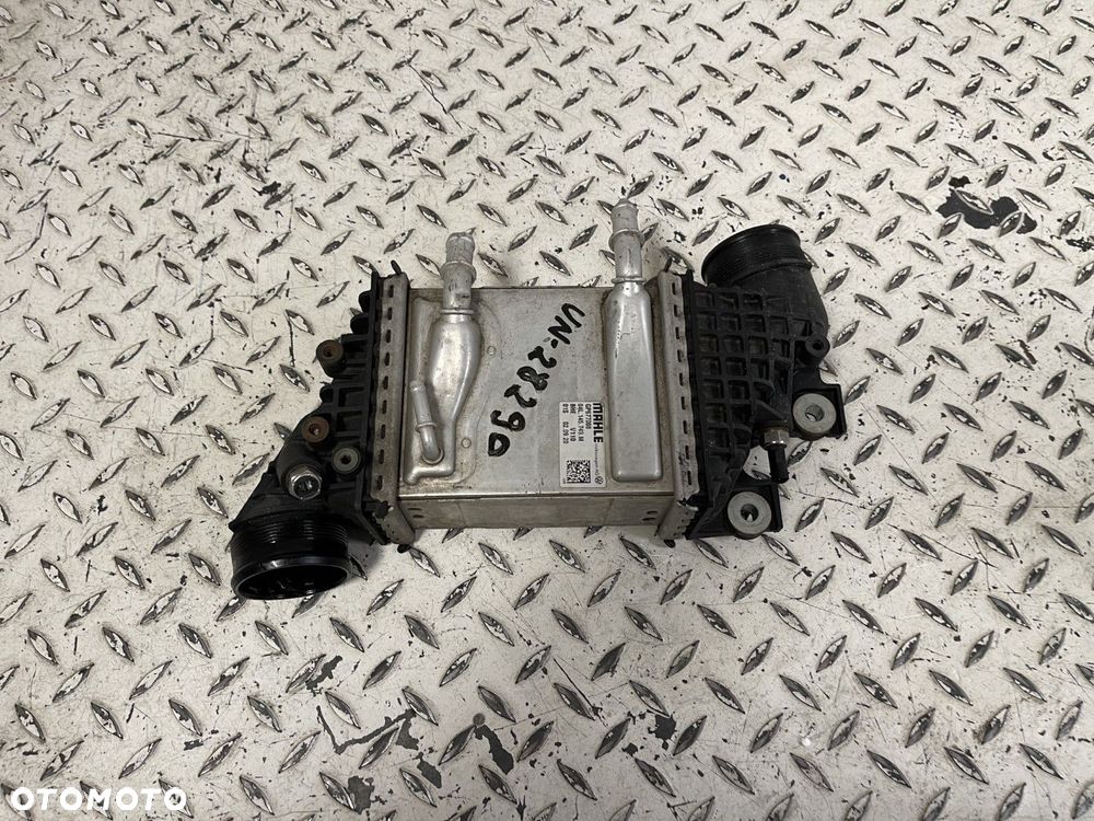ORYGINALNA CHŁODNICA INTERCOOLER VW T6 T6.1  2.0 TDI CRAFTER II MAN TGE 04L145749M - 2