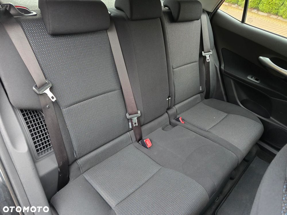 Toyota Auris - 28