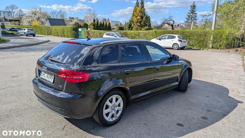Audi A3 Sportback 2.0 TDI DPF Ambiente - 3