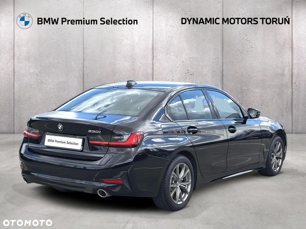BMW Seria 3 330i Sport Line sport - 2