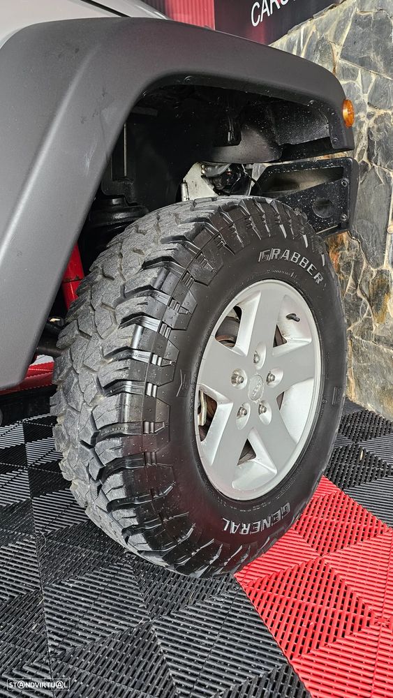 Jeep Wrangler Unlimited 2.8 CRD MTX Sahara Limited - 26