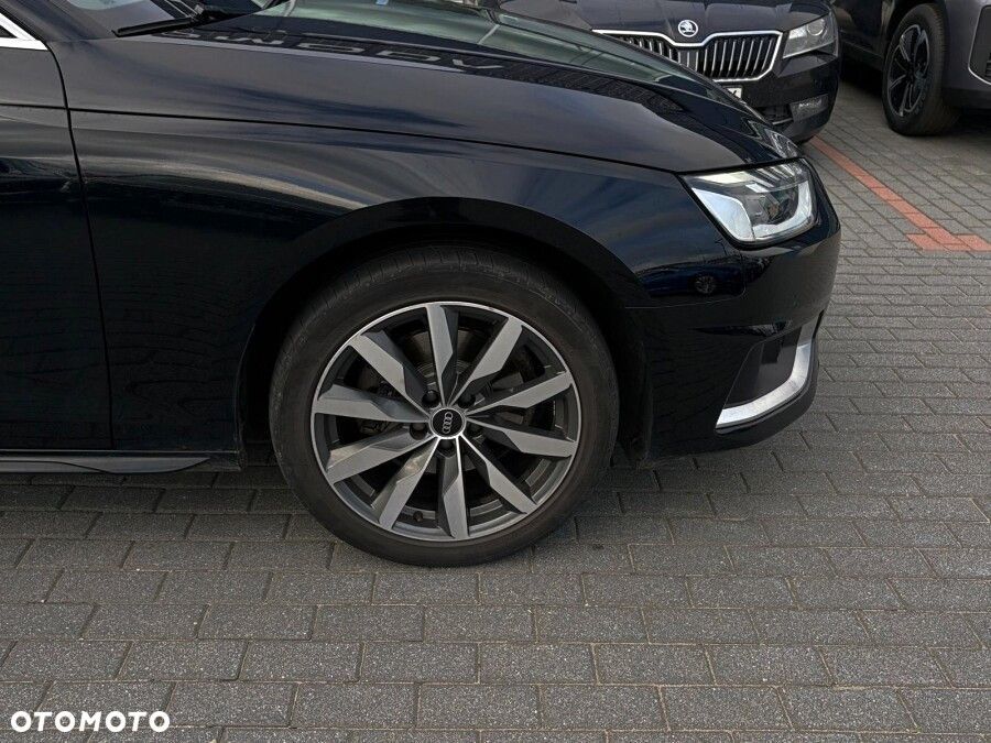 Audi A4 Limousine - 33