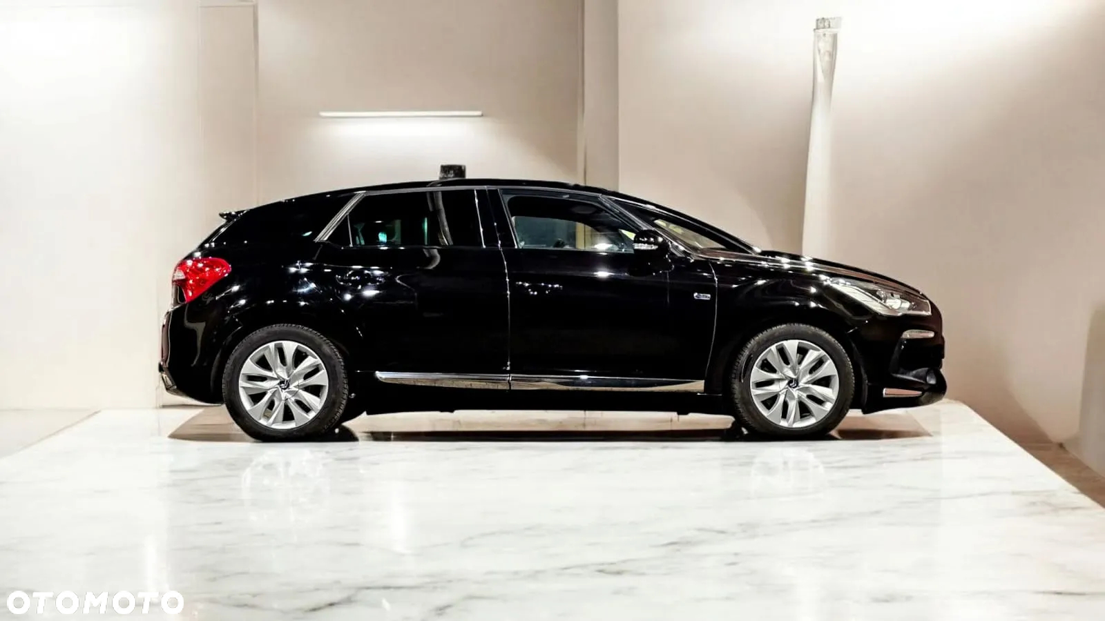 Citroën DS5 2.0 HDi Hybrid4 SoChic MCP - 5