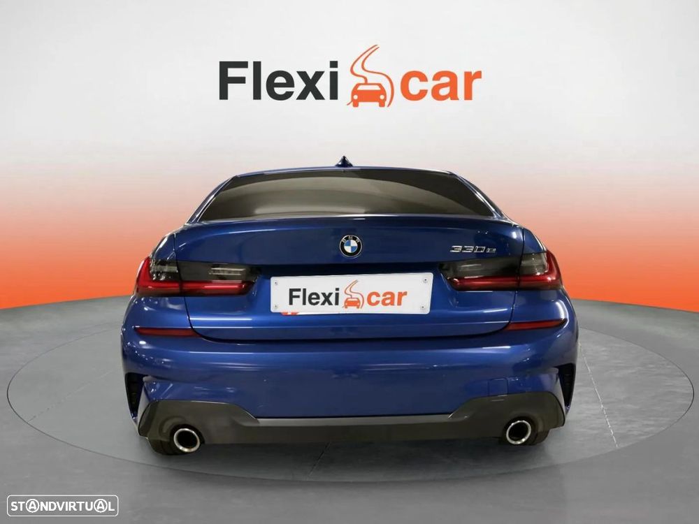 BMW 330 e Pack Desportivo M Auto - 4