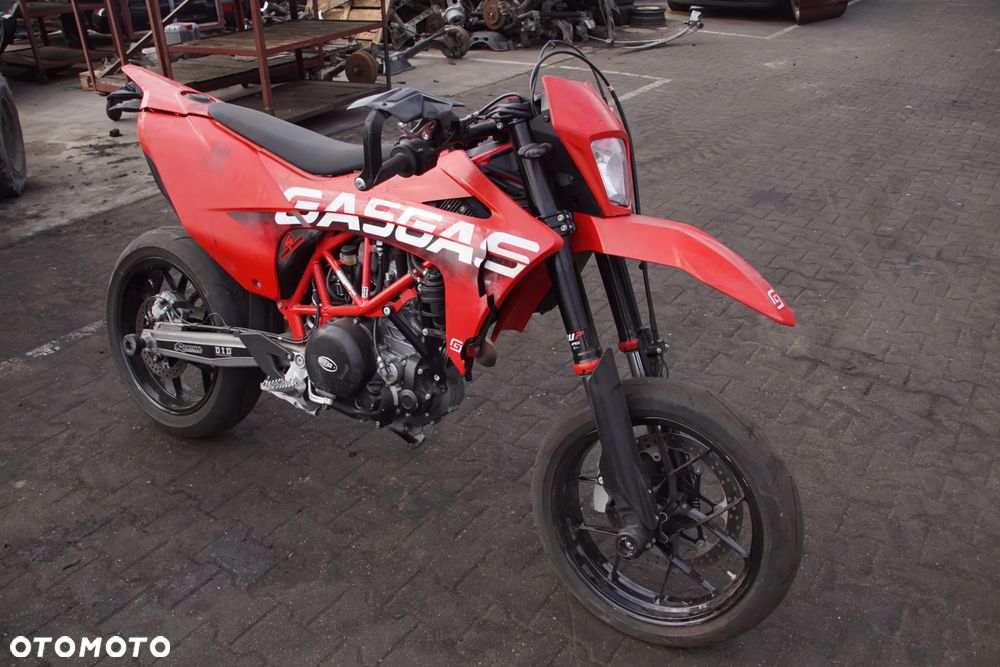 Motocykl na części - GasGas 700 SM 693 cm3 74 KM LC4 2022R Silnik Skrzynia Laga Owiewka Osłona Łańcuch Gmol Siedzenie Manetka Licznik Sterownik Moduł Czujnik - 9