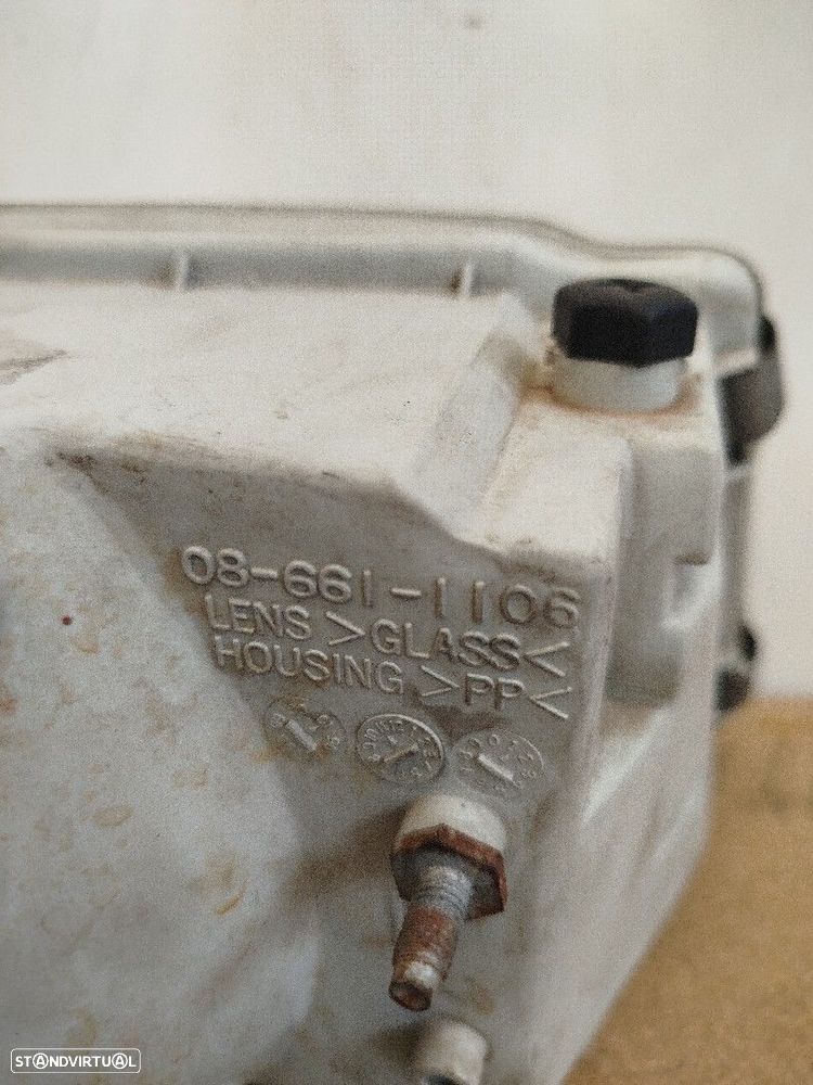 Farol/ Otica Dianteiro Esq Fiat Uno (146_) - 4