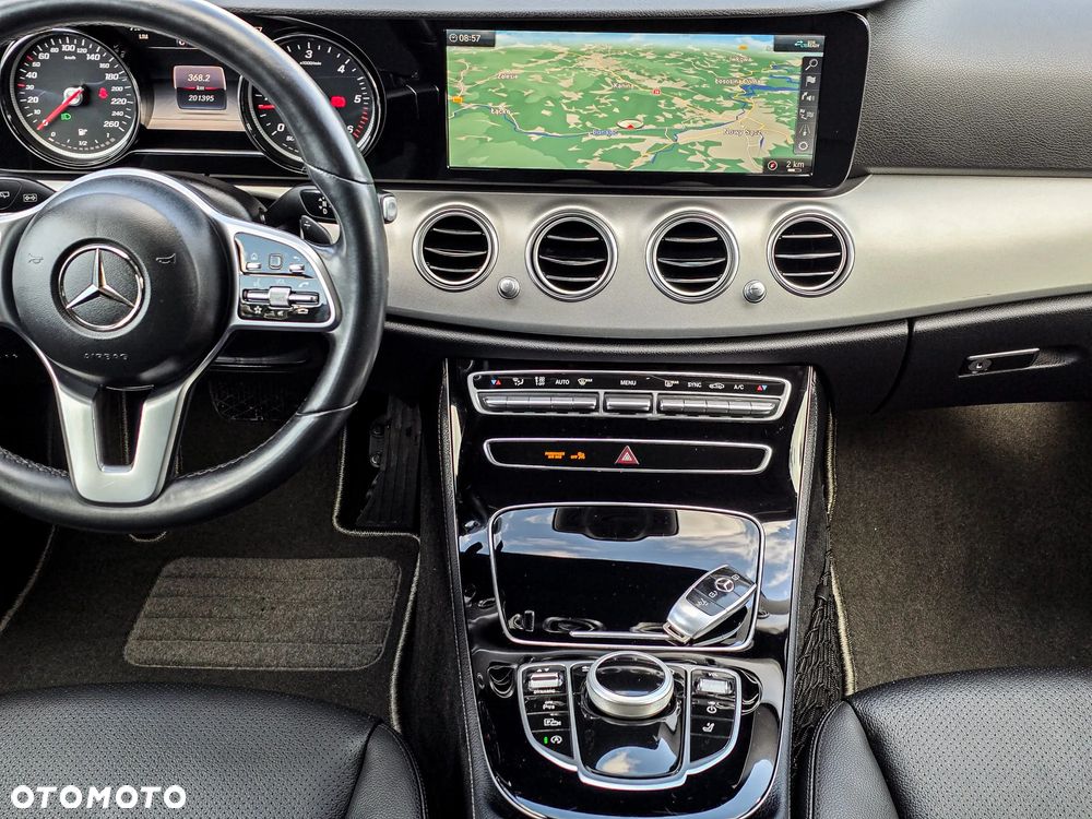 Mercedes-Benz Klasa E 220 d 9G-TRONIC - 14