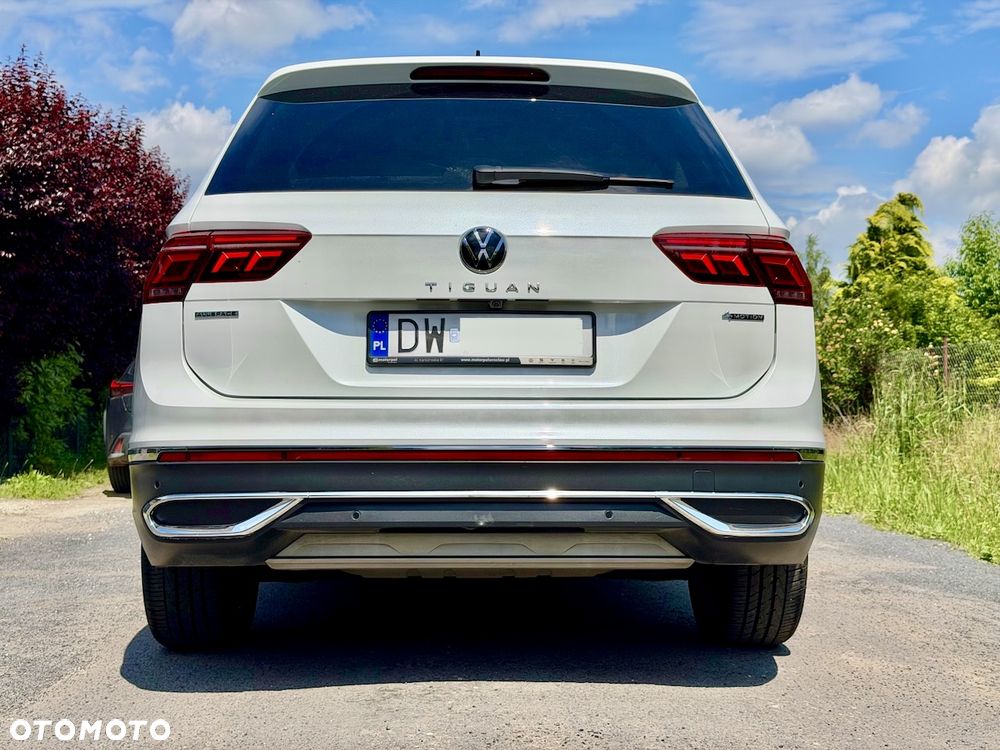 Volkswagen Tiguan Allspace 2.0 TSI 4Mot Elegance DSG - 19