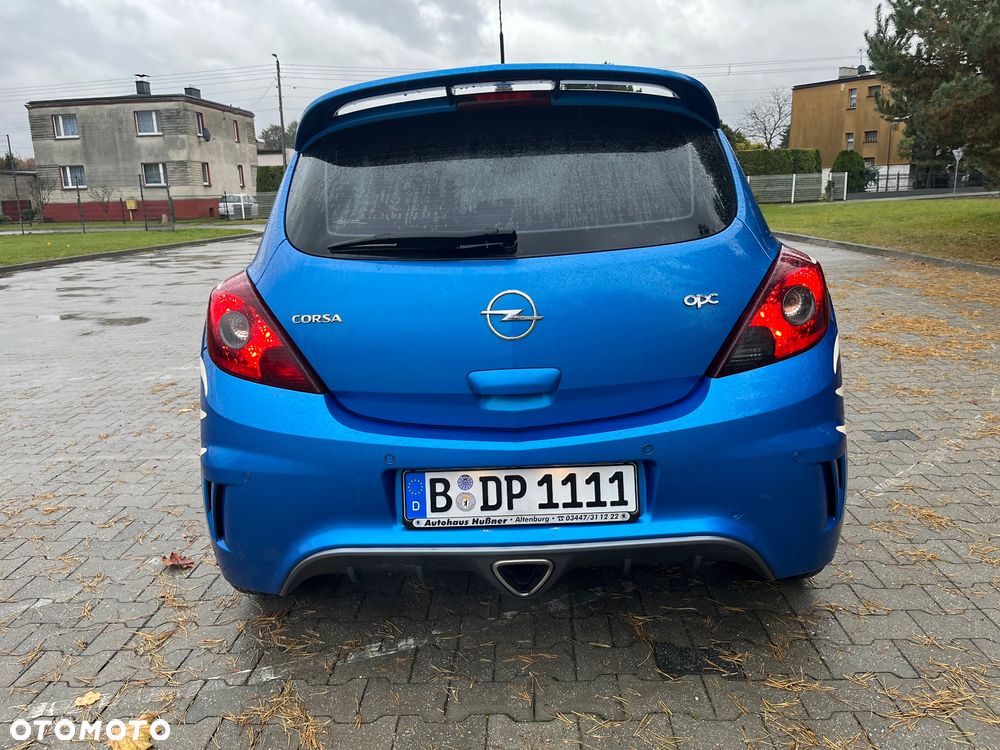 Opel Corsa 1.6T OPC - 23