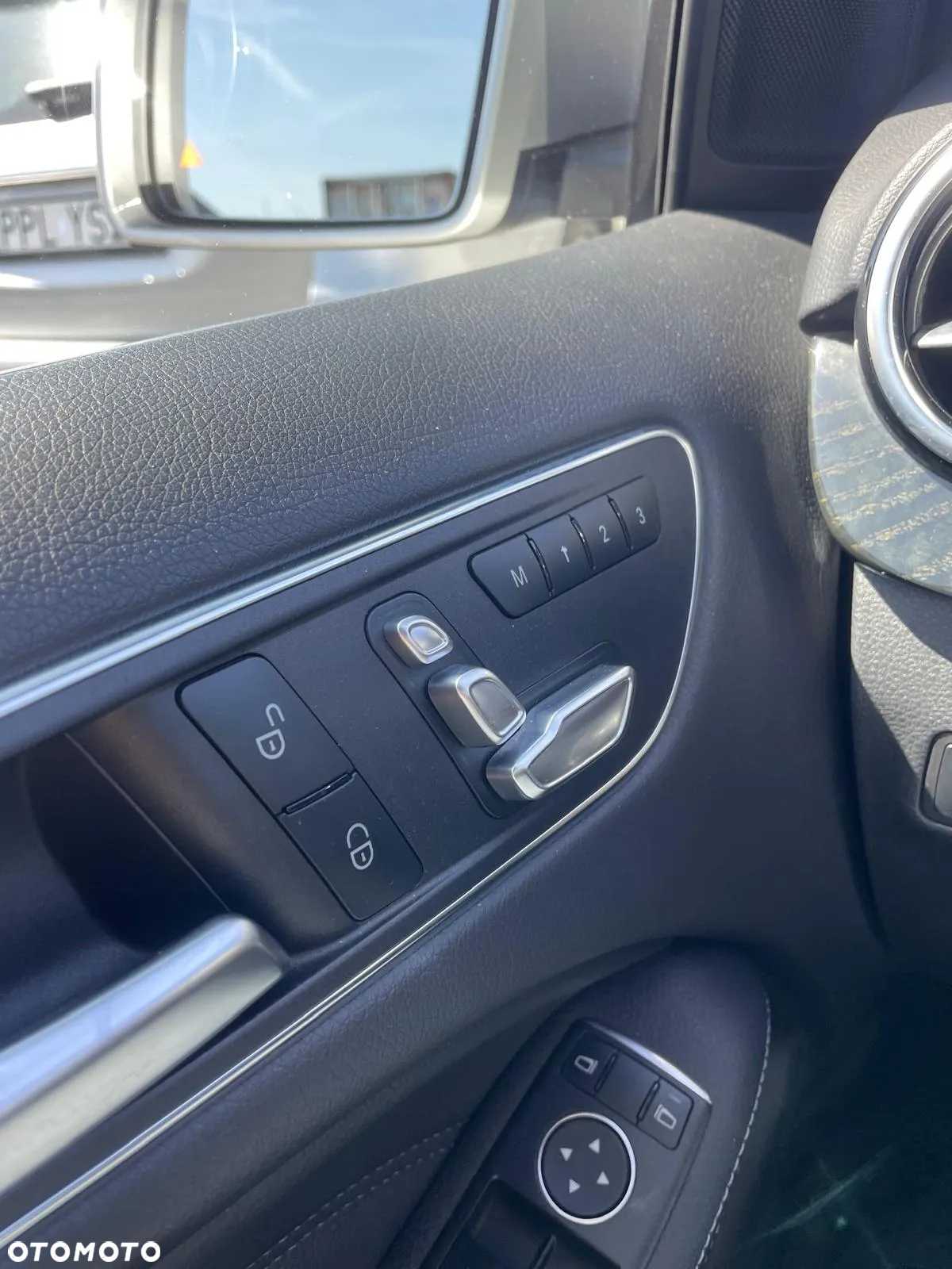 Mercedes-Benz Klasa B 250 4Matic 7G-DCT AMG Line - 16
