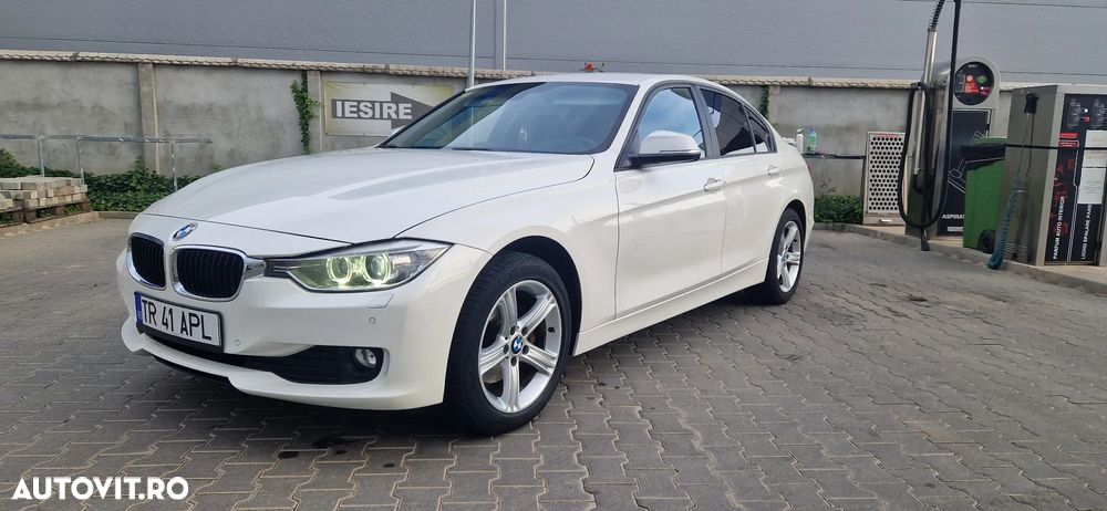 BMW Seria 3 320d DPF Aut. Edition Exclusive - 2