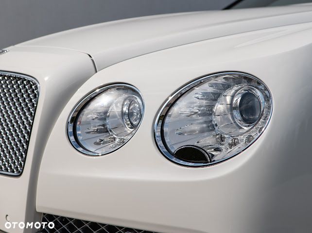 Bentley Flying Spur - 6