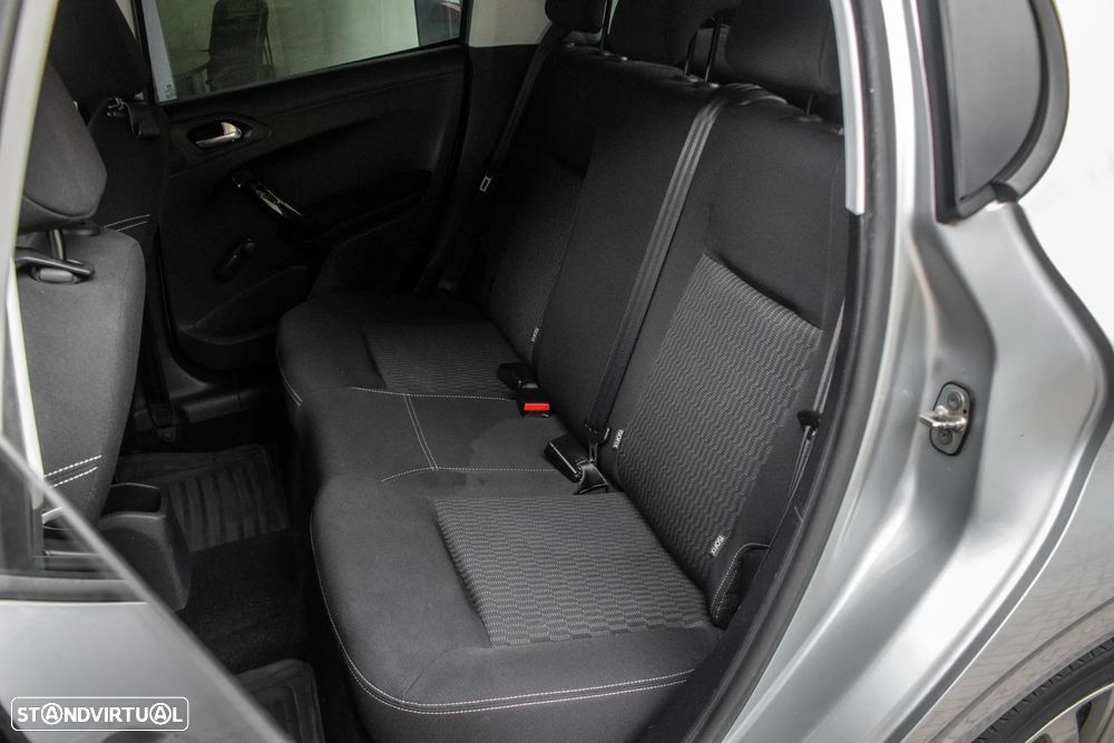 Peugeot 208 1.6 BlueHDi Active - 24