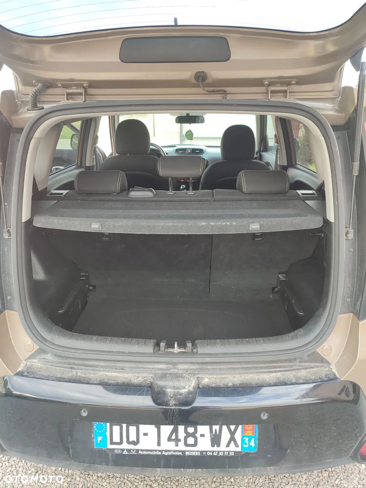 Kia Soul 1.6 CRDI L - 10