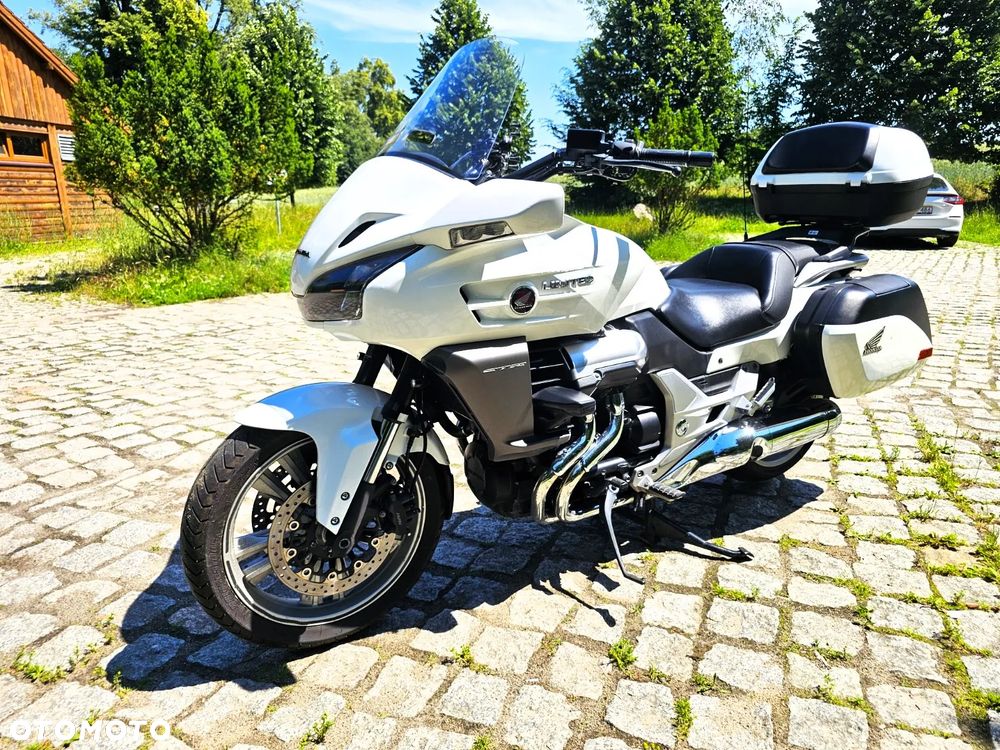Honda CTX - 3