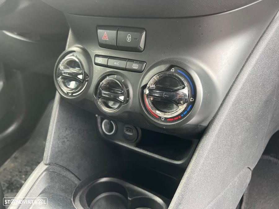 Peugeot 208 1.2 PureTech Style - 6