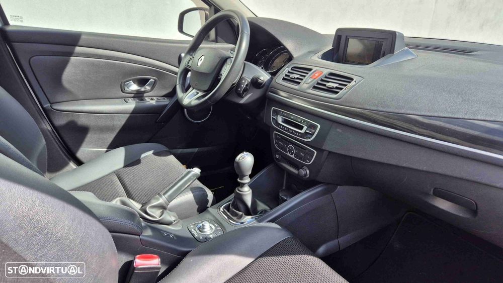 Renault Mégane 1.5 dCi Dynamique S - 16