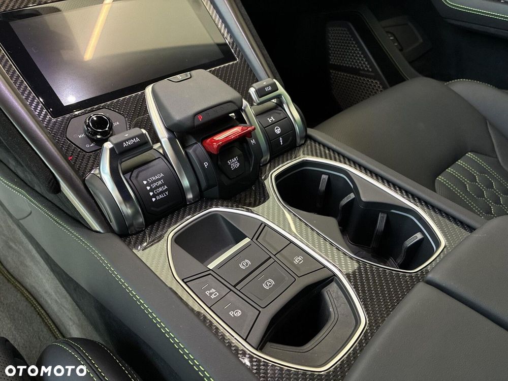 Lamborghini Urus - 18